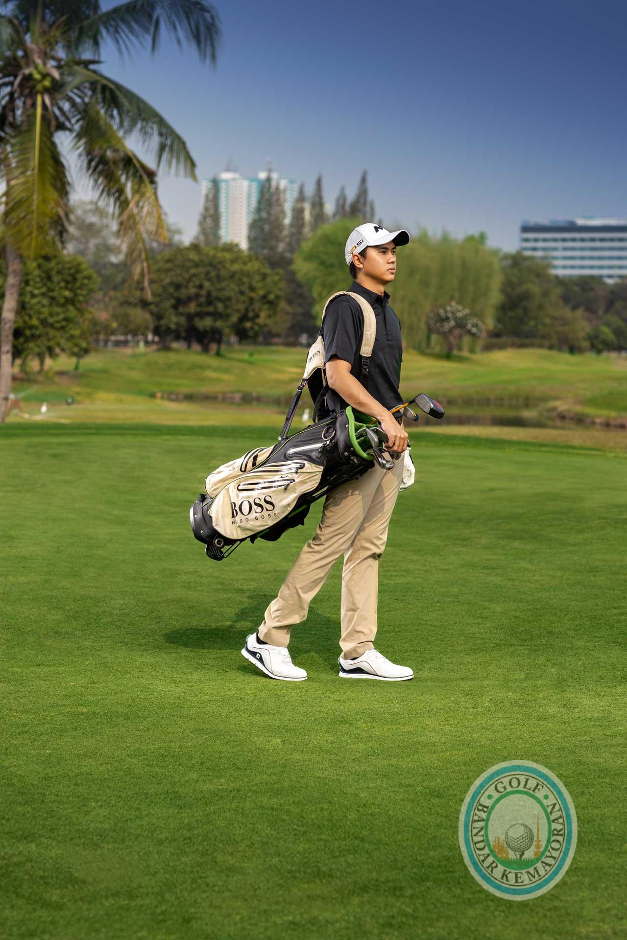 Golf Bandar Kemayoran Golfer Man